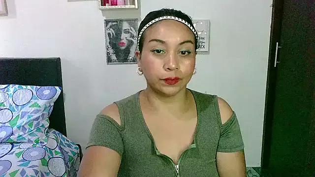 zaray_bella from StripChat is Freechat