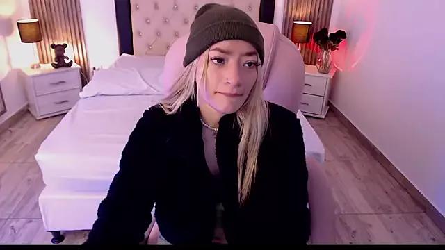 Check out our webcam shows gallery and message on a personal level with our sweet squirt cams hosts, showing off their natural physiques and sex toys.