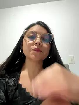 Zui_Rouse from StripChat is Freechat